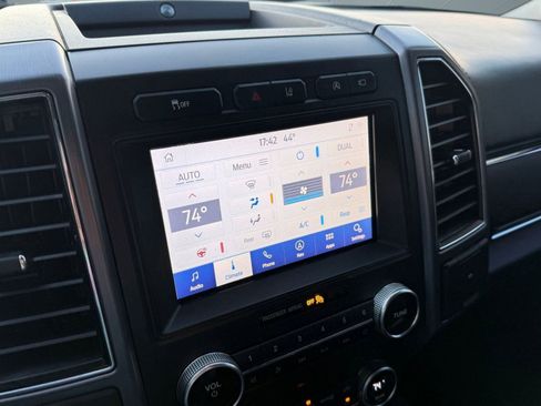 Used 2020 Ford Expedition Platinum image 28