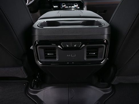 Used 2026 GMC Sierra 2500 AT4 w/ AT4 Premium Plus Package AWD/4WD image 17