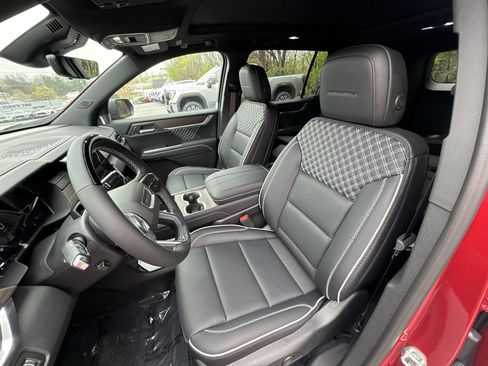 New 2026 GMC Acadia Denali w/ Super Cruise Package image 13