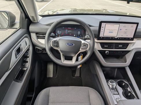 New 2026 Ford Explorer Active image 17