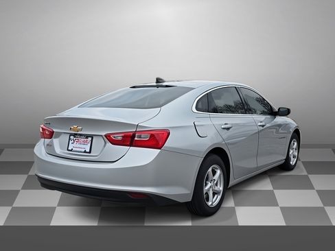 Used 2017 Chevrolet Malibu LS w/ LPO, Convenience Package 1 image 6