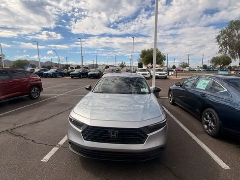 Used 2024 Honda Accord Sport image 5