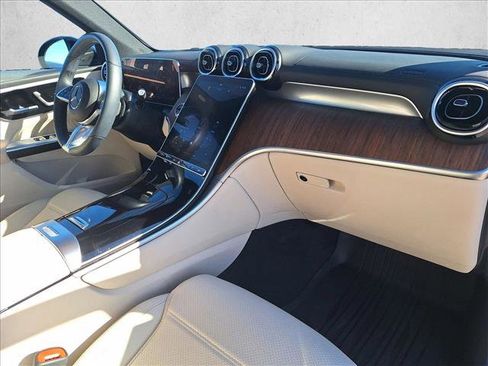 Used 2024 Mercedes-Benz GLC 300 4MATIC image 18