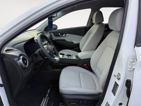 Certified 2023 Hyundai Kona SE w/ Cargo Package image 10