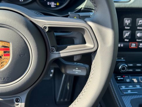 Used 2025 Porsche 718 Cayman GT4 RS image 41