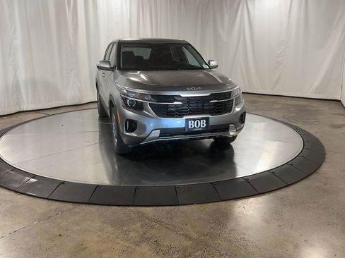 New 2026 Kia Seltos LX image 3