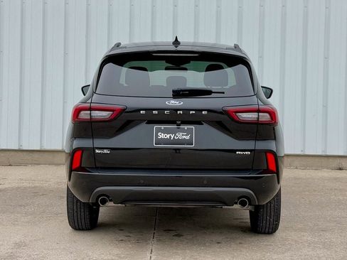 Used 2024 Ford Escape ST-Line w/ Tech Pack #1 AWD/4WD image 5