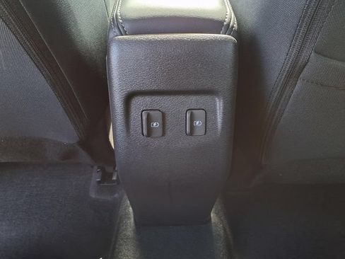 Used 2024 Nissan Kicks SR w/ Interior Electronics Package FWD image 18