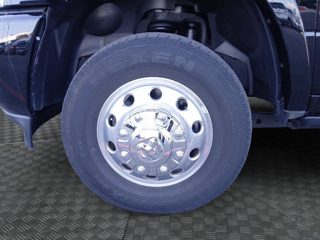 Used 2026 RAM 3500 Limited AWD/4WD image 23