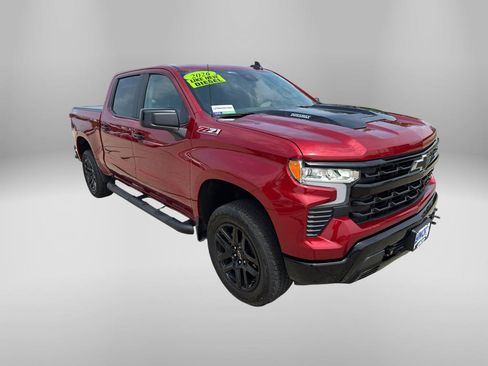 Used 2026 Chevrolet Silverado 1500 LT Trail Boss w/ LPO, Dark Essentials Package AWD/4WD image 6