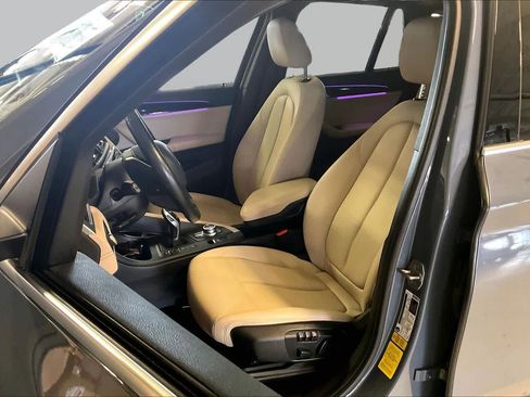 Used 2021 BMW X1 sDrive28i w/ Convenience Package FWD image 7