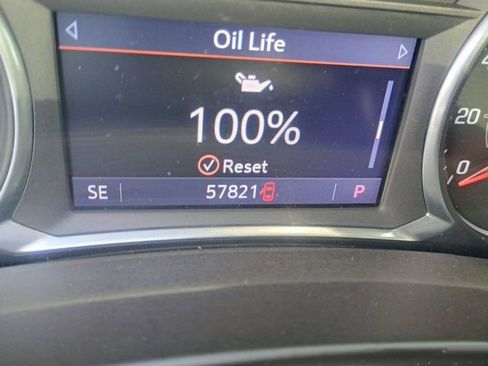 Used 2020 GMC Terrain SLT w/ Preferred Package AWD/4WD image 28