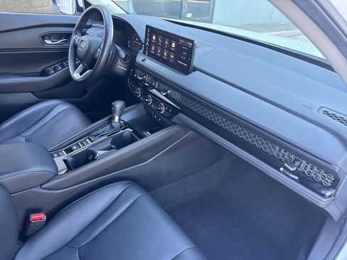 Used 2024 Honda Accord Touring image 21