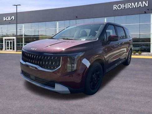 New 2026 Kia Carnival FWD image 2
