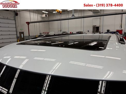 Certified 2024 Toyota Sequoia Platinum image 9