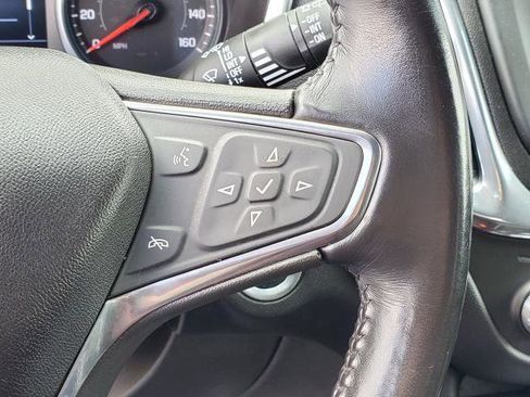 Used 2020 Chevrolet Equinox LT w/ Driver Convenience Package FWD image 12