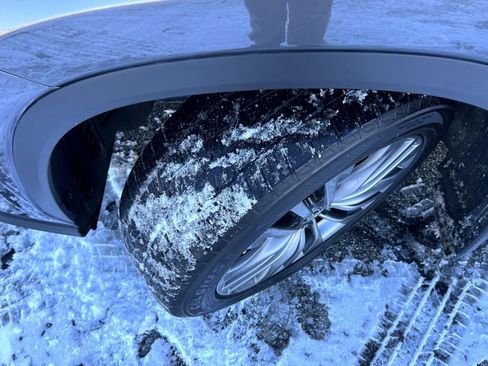 Used 2021 Toyota Highlander Platinum image 25