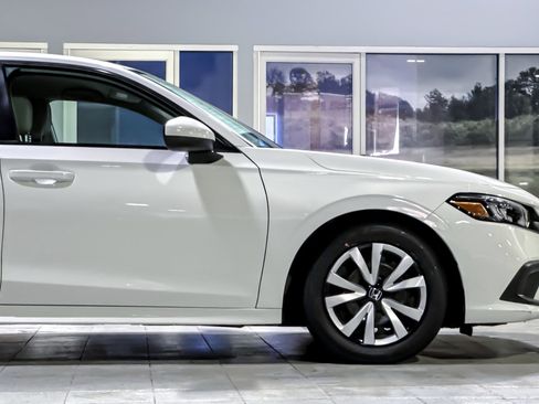 Used 2023 Honda Civic LX image 33