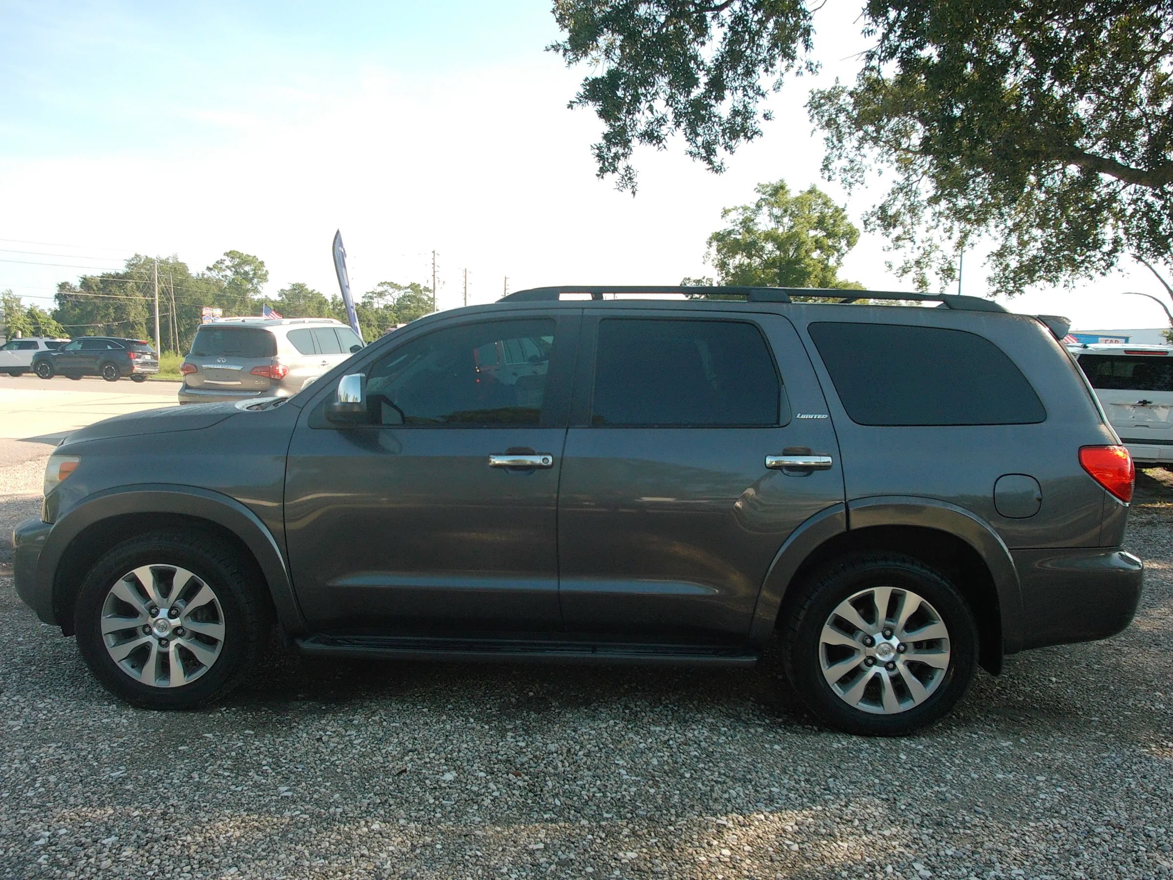 Used 2014 Toyota Sequoia Limited RWD image 9