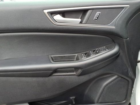 Used 2022 Ford Edge SEL AWD/4WD image 15