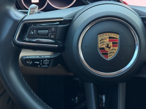 Used 2021 Porsche Panamera 4 image 23