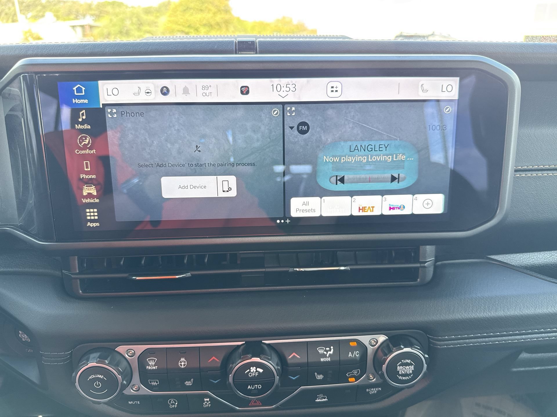 Used 2025 Jeep Gladiator Sport AWD/4WD image 19