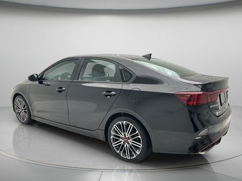 Used 2023 Kia Forte GT w/ GT2 Package FWD image 7
