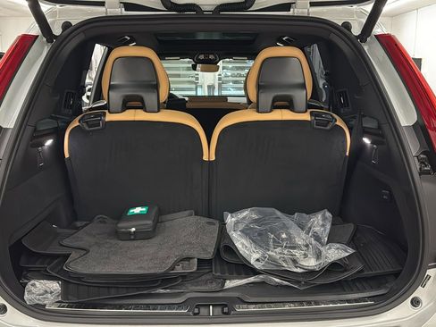 Used 2025 Volvo XC90 T8 Ultra w/ Protection Package Premier image 31