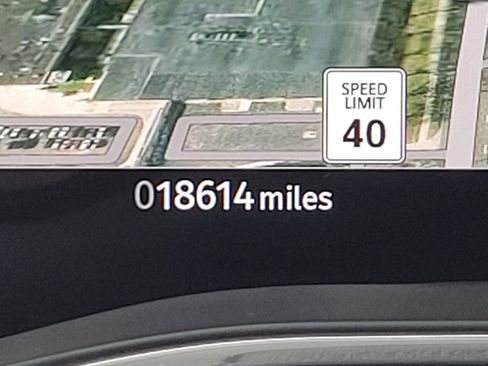 Used 2024 Jaguar F-PACE R-Dynamic S image 35