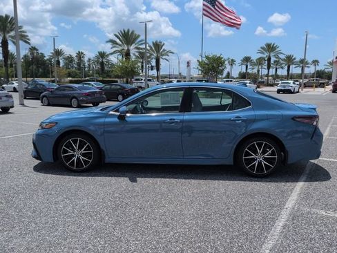 Used 2023 Toyota Camry SE w/ Convenience Package FWD image 7