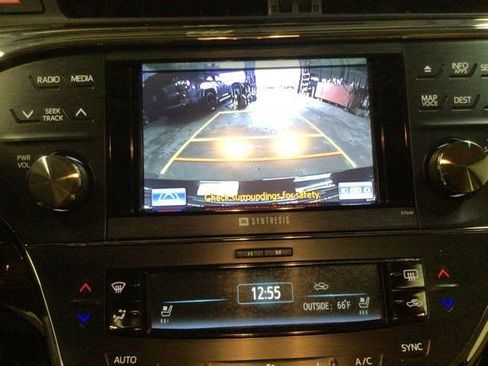 Used 2014 Toyota Avalon Limited image 15