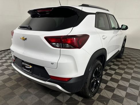 Used 2023 Chevrolet TrailBlazer LT w/ Convenience Package AWD/4WD image 5