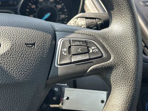 Used 2018 Ford Escape SE FWD image 23