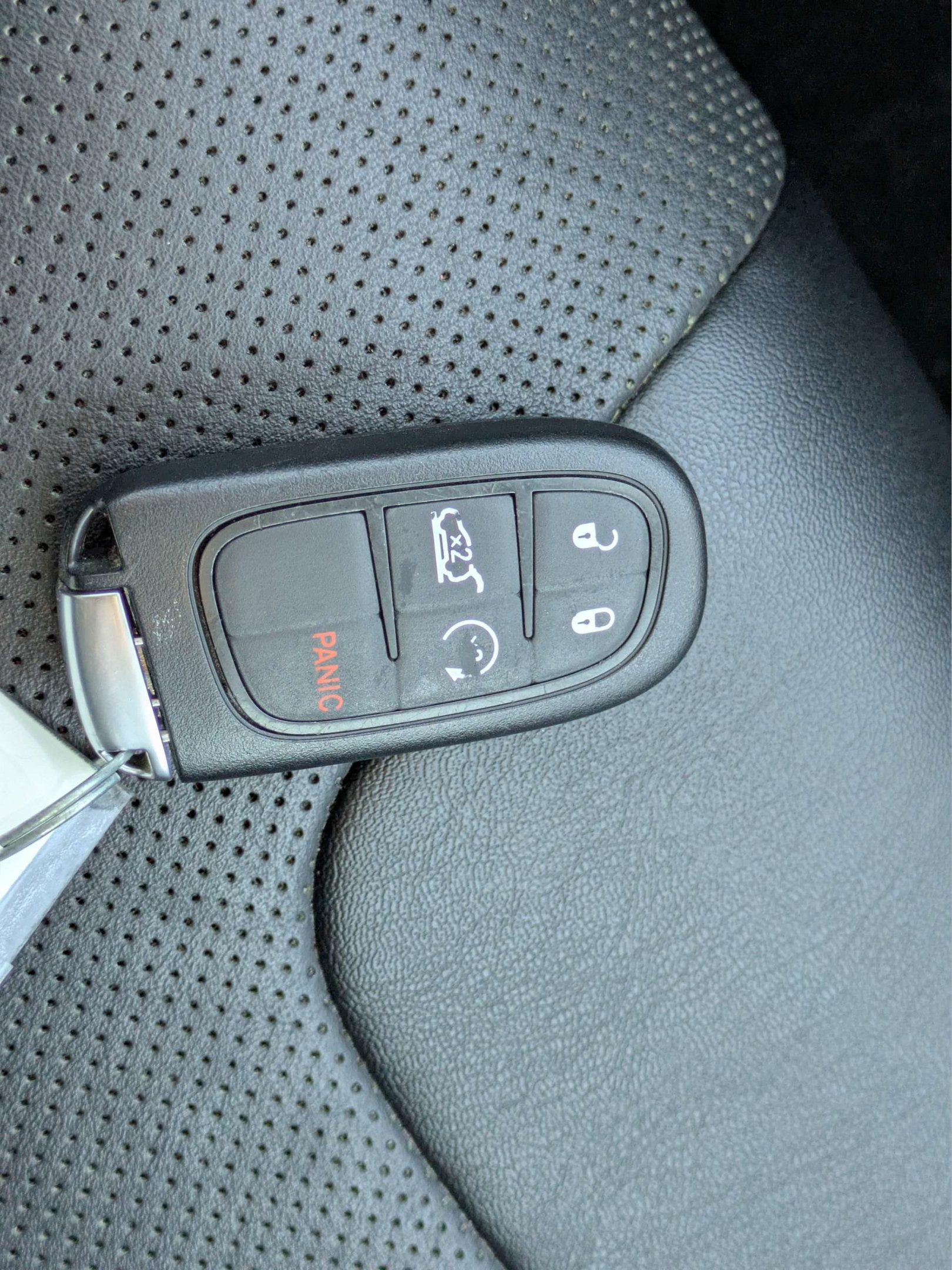 Used 2023 Jeep Cherokee Altitude Lux AWD/4WD image 32