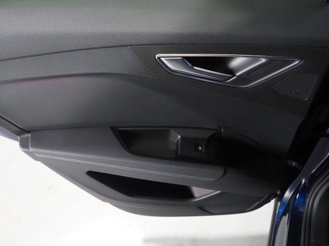 Used 2023 Audi Q4 e-tron Premium Plus w/ Premium Plus RWD image 55