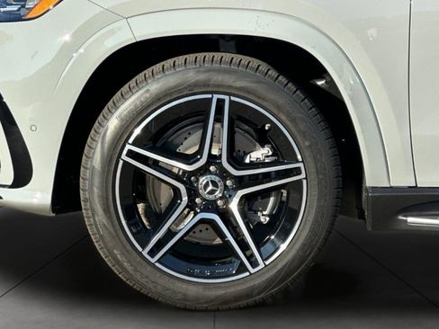 New 2026 Mercedes-Benz GLS 450 GLS 450 image 3