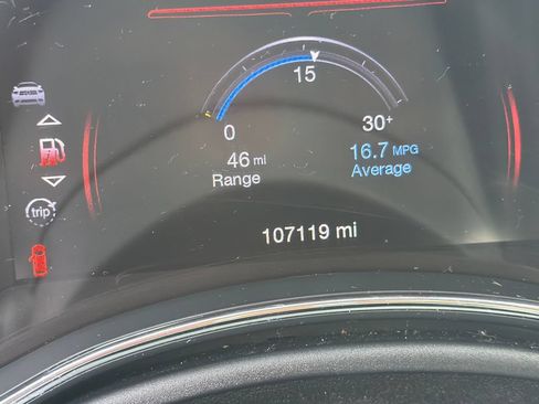Used 2017 Dodge Durango R/T AWD/4WD image 16