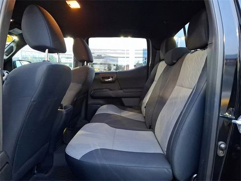 Certified 2022 Toyota Tacoma TRD Sport image 17