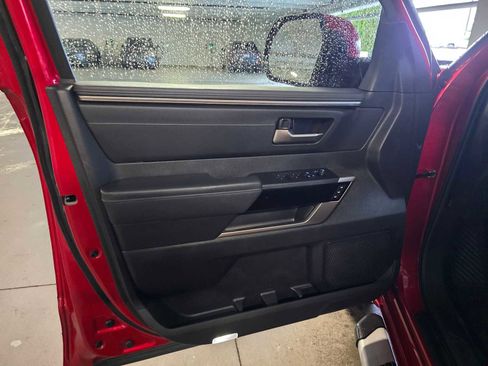 Used 2024 Toyota Tundra Limited image 24