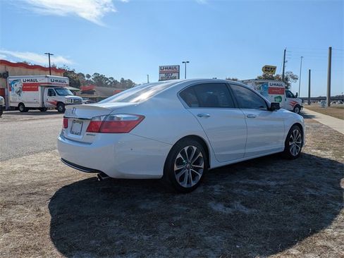 Used 2015 Honda Accord Sport image 4
