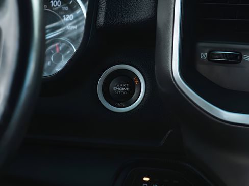 Used 2023 RAM 1500 Big Horn AWD/4WD image 27