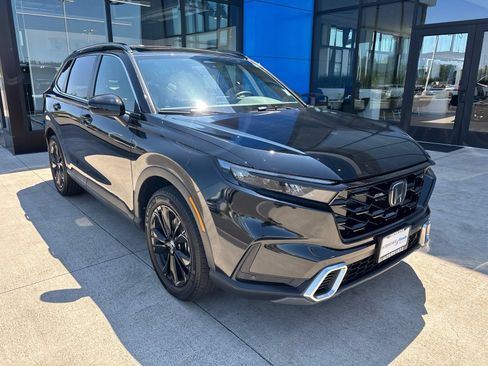 Used 2023 Honda CR-V Sport Touring image 3