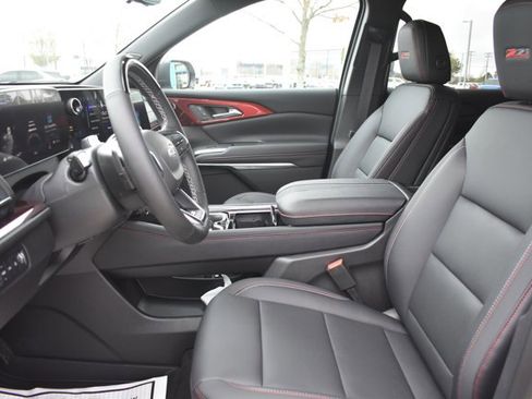 New 2026 Chevrolet Traverse Z71 image 15