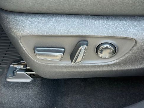 Certified 2025 Toyota Grand Highlander AWD Hybrid image 21