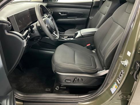 Used 2025 Hyundai Tucson SEL AWD/4WD image 17