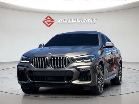 Used 2021 BMW X6 M50i AWD/4WD image 13