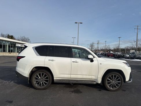Used 2024 Lexus LX 600 F Sport image 24