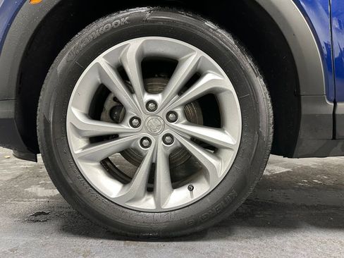Used 2023 Buick Encore GX Preferred w/ Cold Weather Comfort Package FWD image 5