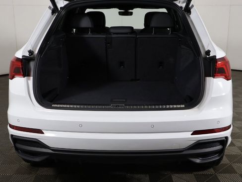 Used 2025 Audi Q3 2.0T Premium image 16