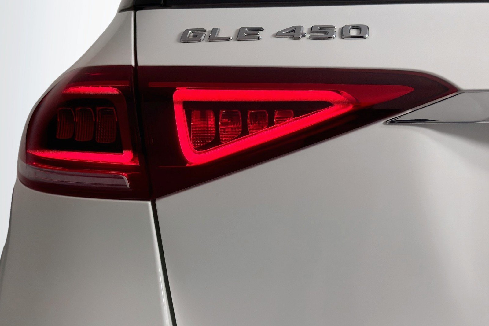 Certified 2020 Mercedes-Benz GLE 450 4MATIC image 17